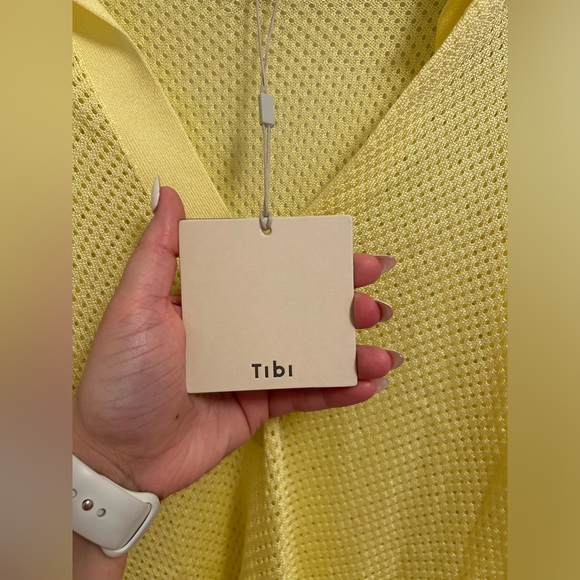 Tibi NWT Mesh Pullover Sweater in Citron size Medium (M) - Picture 3 of 7